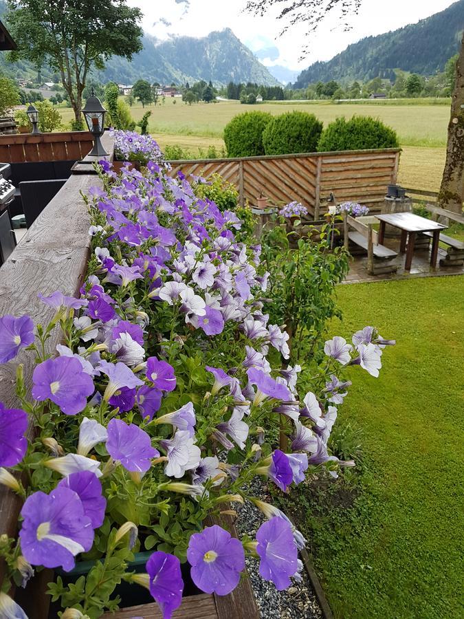 Fruehstueckpension Larson Bad Hofgastein Ngoại thất bức ảnh